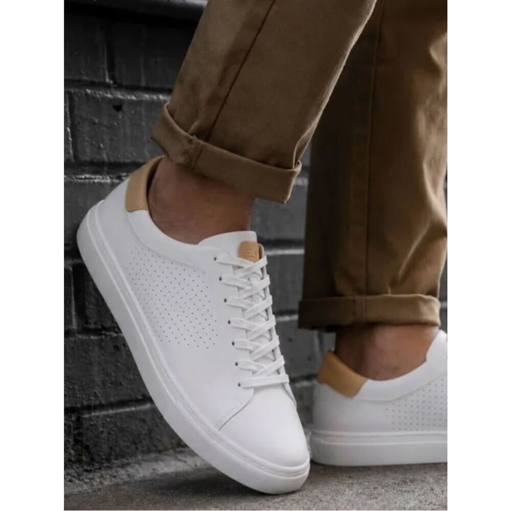 Cuater by Travis Mathew Men’s White Perforated Leather Sneakers Golf size 10
